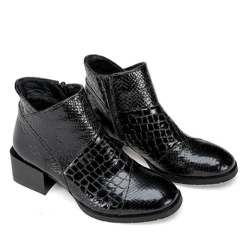 Дамски черни боти