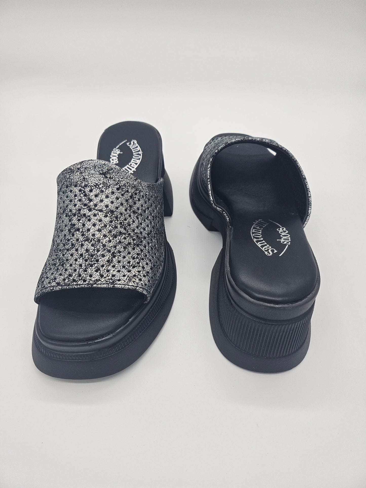 Дамско сабо