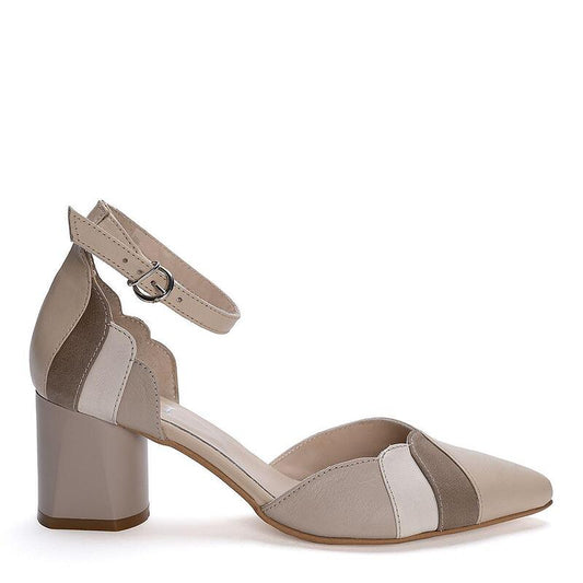 Дамски елегантни бежови обувки