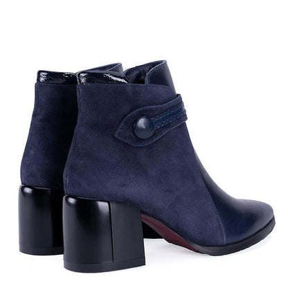 Дамски тъмносини боти