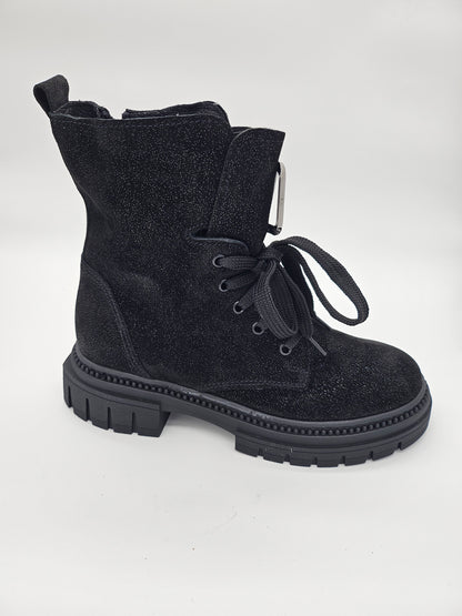 Български дамски боти от черна релефна лъскава кожа