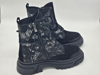 Български дамски боти от ефектна естествена кожа