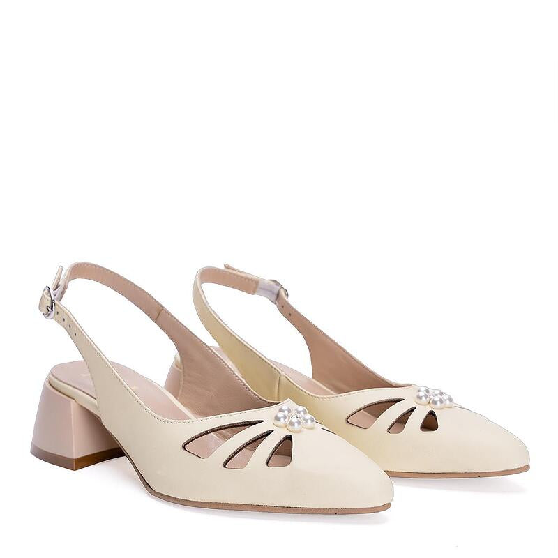 Дамски елегантни обувки в жълт цвят